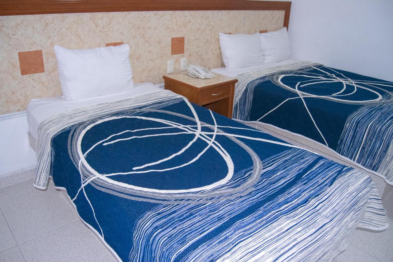Hotel Niza Zona Piel León Zewnętrze zdjęcie